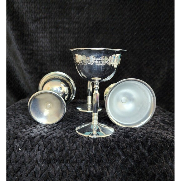 Set of 4 Vintage Etched Chrome Cocktail Glasses – Art Deco Barware - Picture 6 of 10